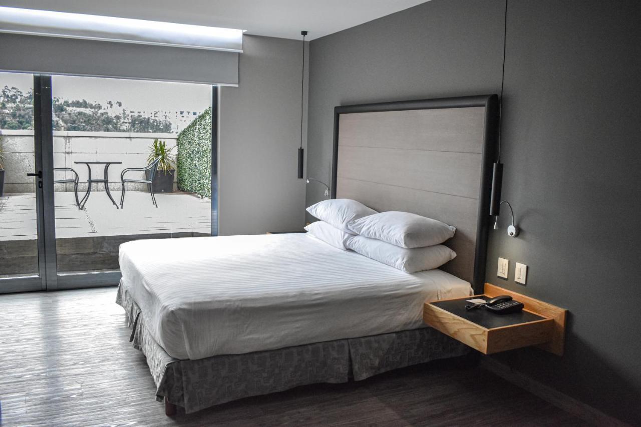 Ramada By Wyndham Mexico City Santa Fe Exterior photo